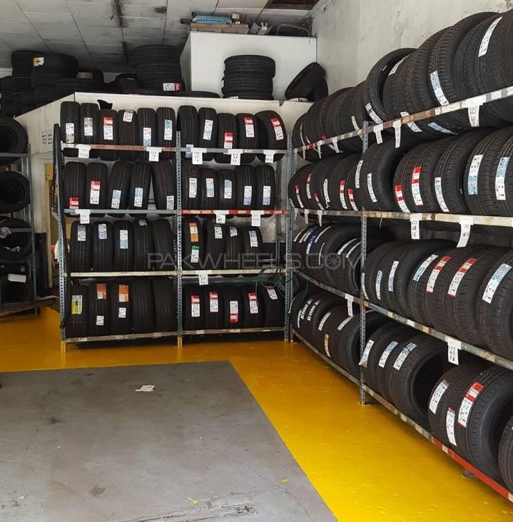 All kinds of new and used tyres available Image-1