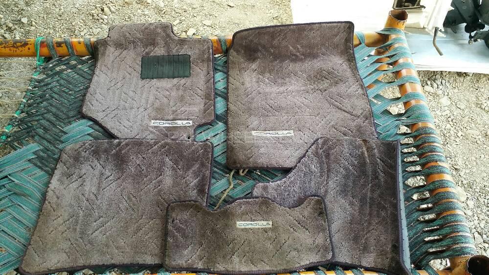 Toyota Corolla 1994 Saloon Brown Floor Mats For Sell Image-1