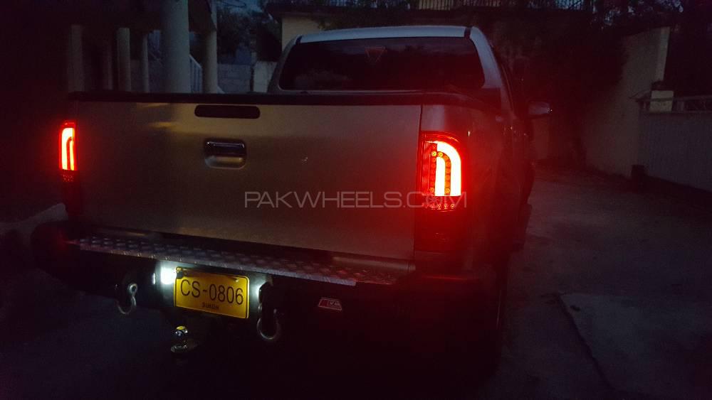 Toyota Hilux 2006 for Sale in Islamabad Toyota Hilux 2006 for Sale in Islamabad Image-12