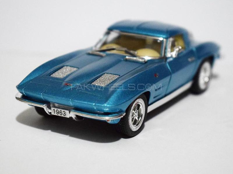 KinSmart Metal Body Die Cast Corvette Stingray 1963 - Blue Image-1