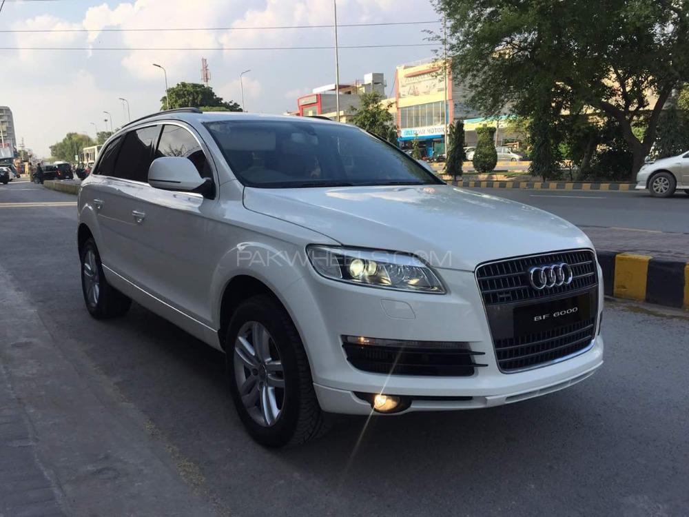 Audi Q7 2008 for Sale in Lahore Image-1
