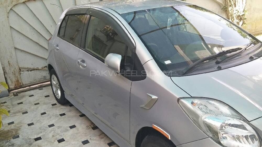 Toyota Vitz 2010 for Sale in Hyderabad Image-1