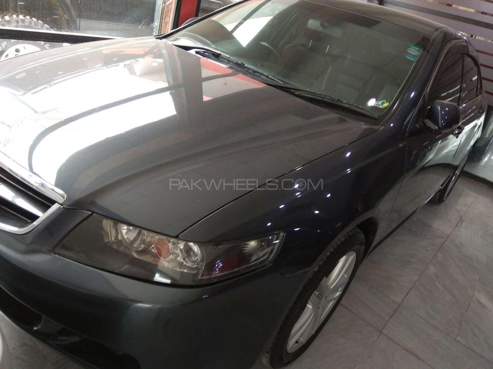 Honda Accord 2004 for Sale in Peshawar Image-1