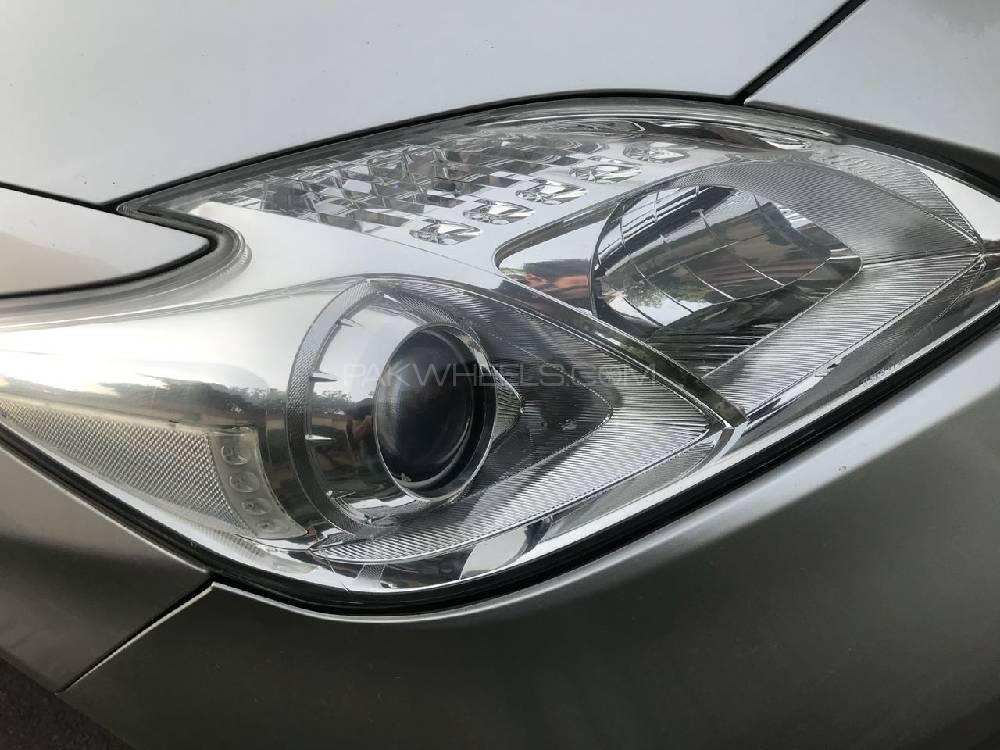 Toyota Prius 2012 for Sale in Lahore Toyota Prius 2012 for Sale in Lahore Image-9