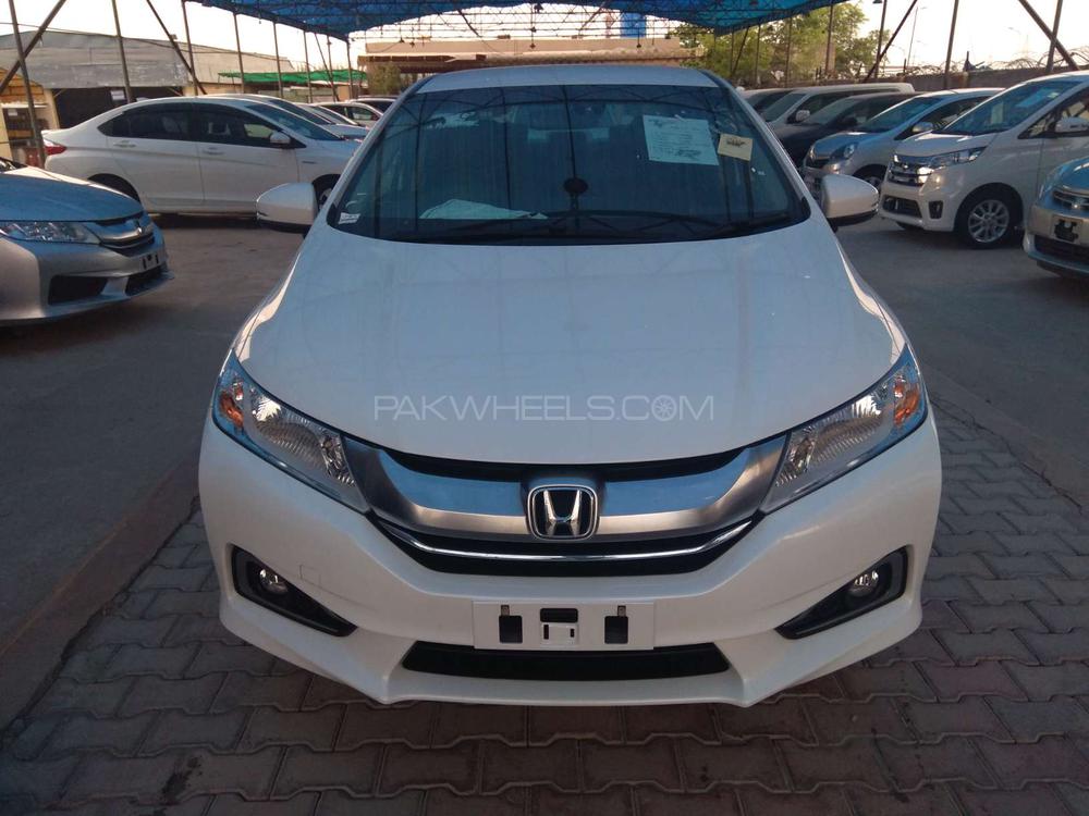 Honda Grace Hybrid 2015 for Sale in Rawalpindi Image-1