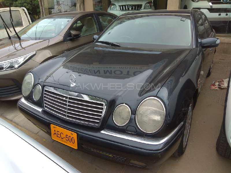 Mercedes Benz E Class 1999 for Sale in Karachi Image-1