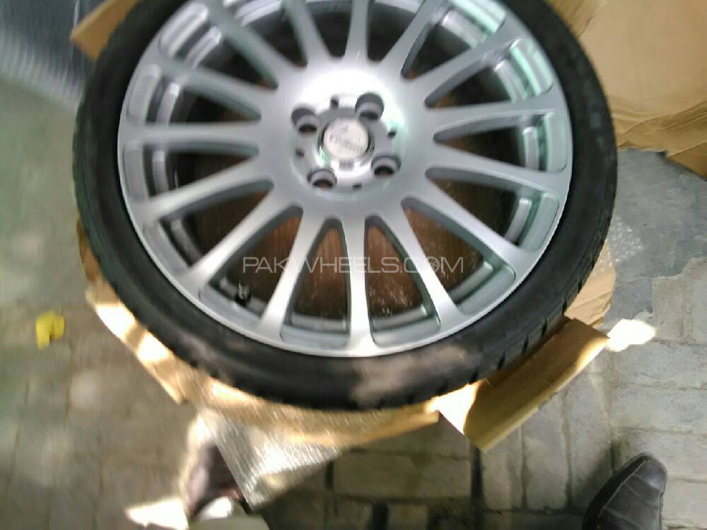 Imported Alloys 17" along with new tyres Image-1