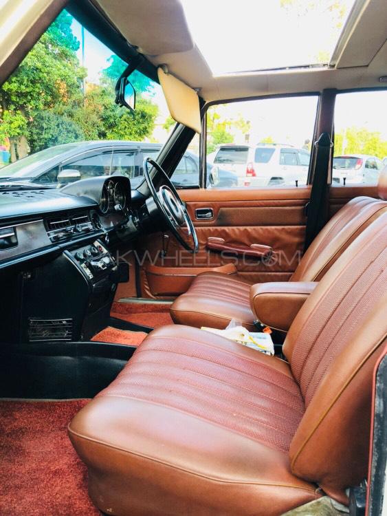 Mercedes Benz E Class 1973 for Sale in Lahore Mercedes Benz E Class 1973 for Sale in Lahore Image-11