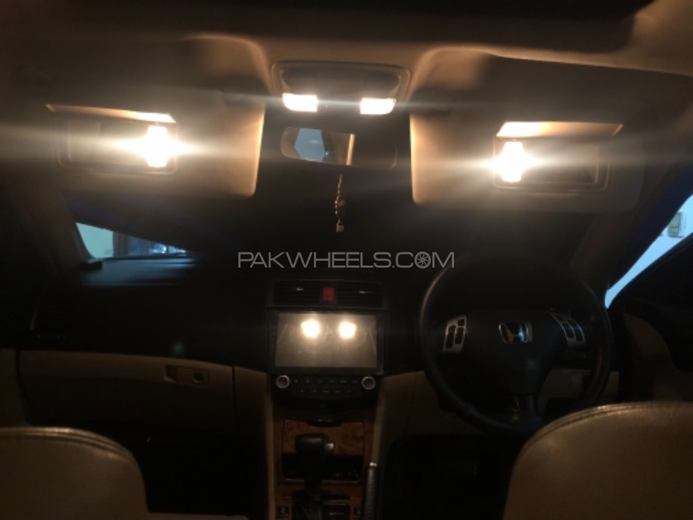 Honda Accord 2003 for Sale in Islamabad Image-1