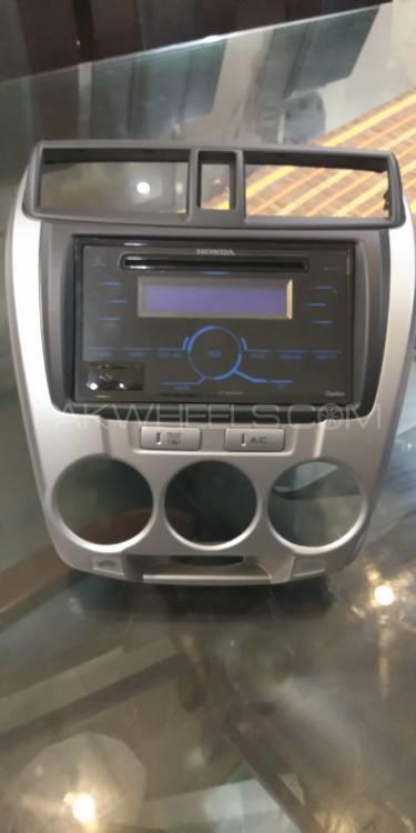 Honda City 2018 Audio System with Panel (Clarion) Image-1
