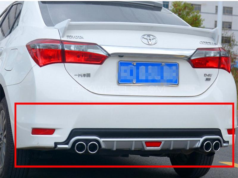 Dual Exhaust Diffuser With Reflector For Toyota Corolla 2014-2018 Dual Exhaust Diffuser With Reflector For Toyota Corolla 2014-2018 Image-2