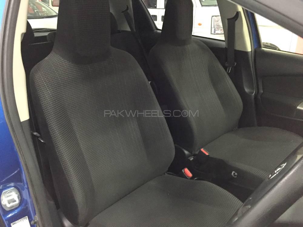 Toyota Vitz 2015 for Sale in Lahore Toyota Vitz 2015 for Sale in Lahore Image-9