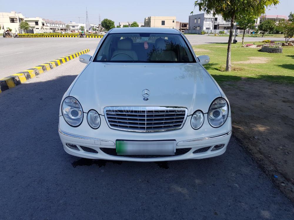 Mercedes Benz E Class 2005 for Sale in Sialkot Image-1