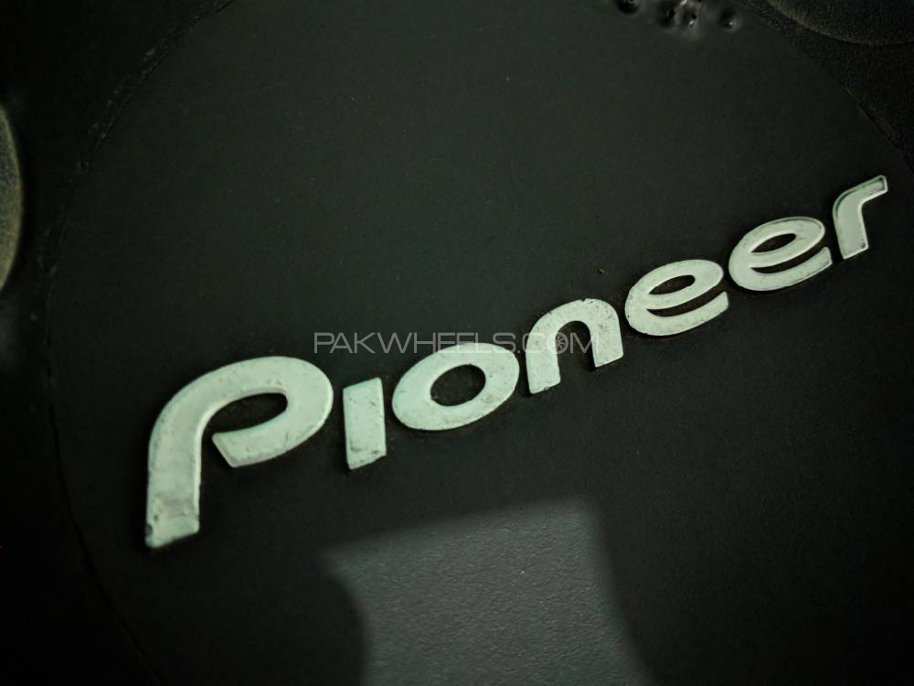 Pioneer 306 D4  woofer and Pioneer Amplifier 4 channel Image-1