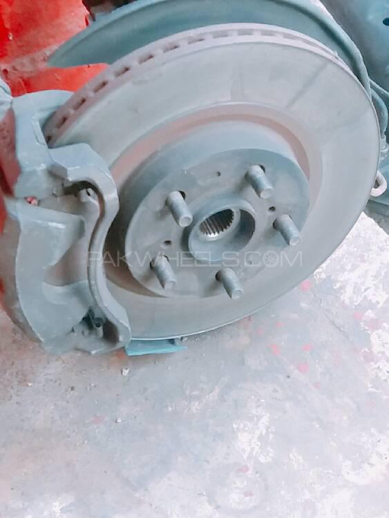 original hubs of Toyota Corolla 2015--18complete with disc Image-1