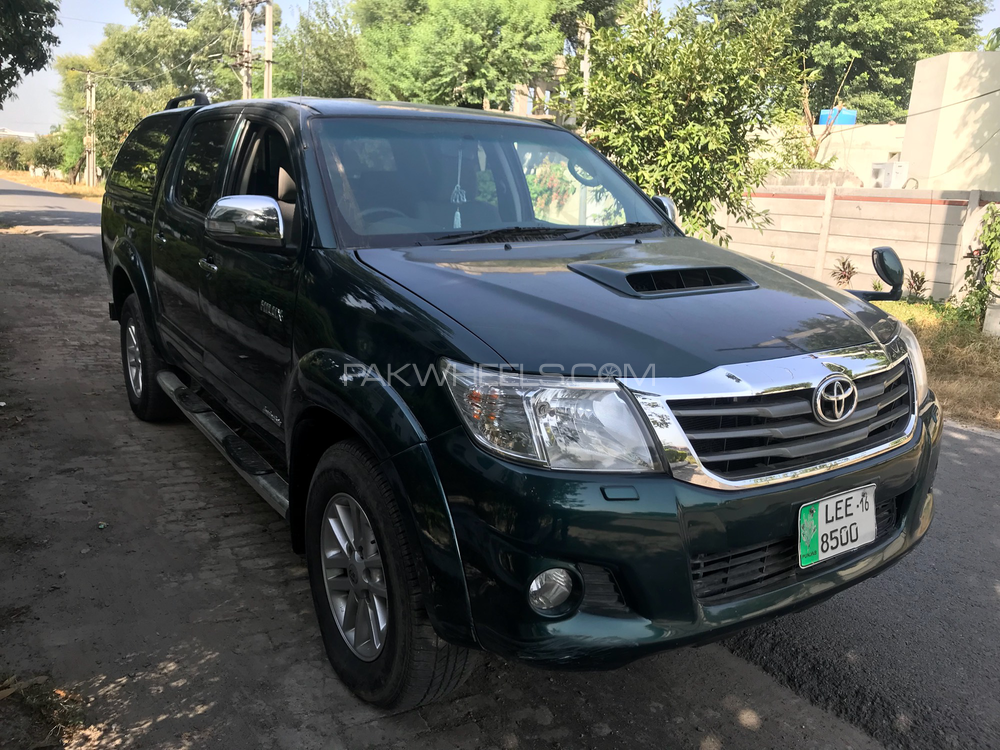 Toyota Hilux 2012 for Sale in Gujranwala Image-1