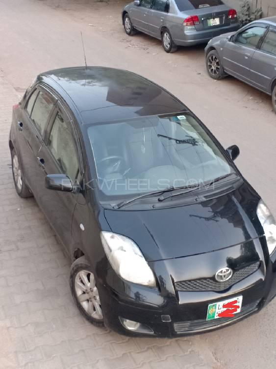 Toyota Yaris 2011 for Sale in Faisalabad Image-1