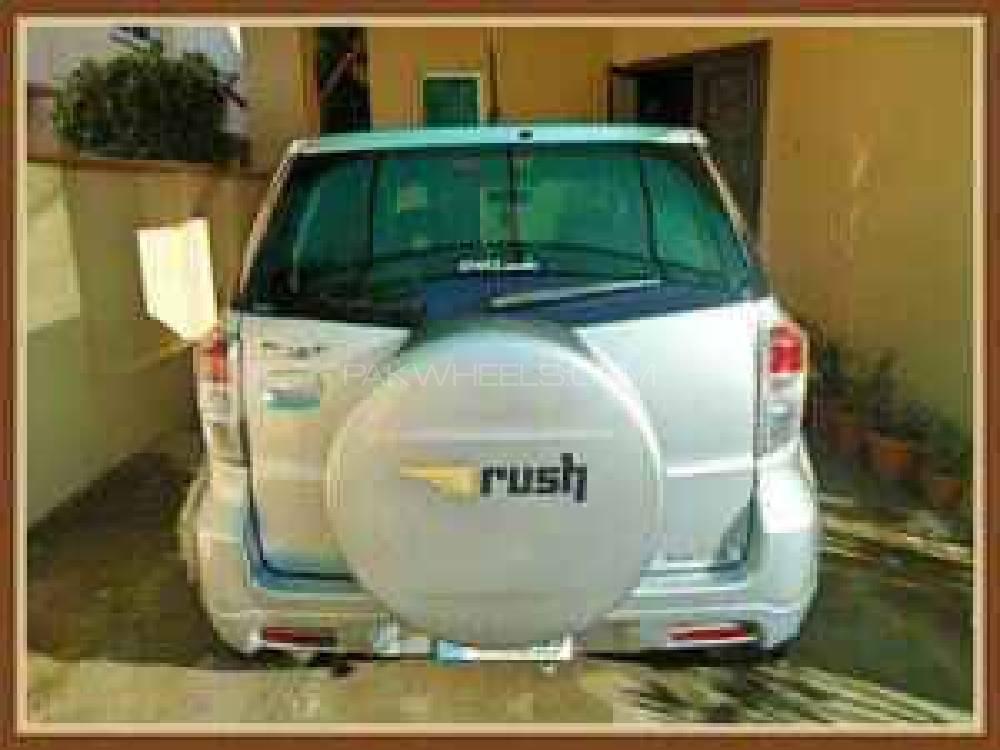 Toyota Rush 2011 for Sale in Islamabad Image-1