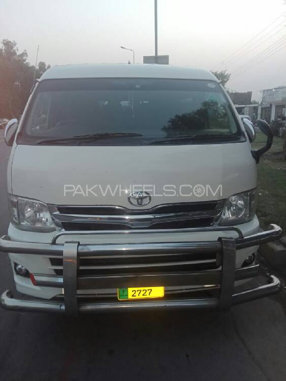 Toyota Hiace 2011 for Sale in Faisalabad Image-1