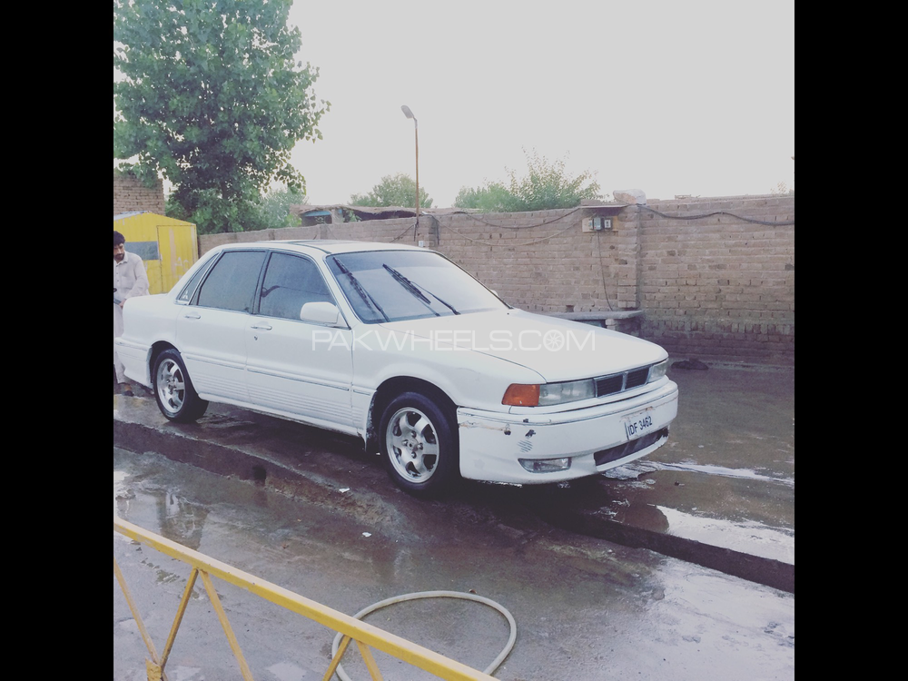 Mitsubishi Galant 1993 for Sale in Peshawar Image-1
