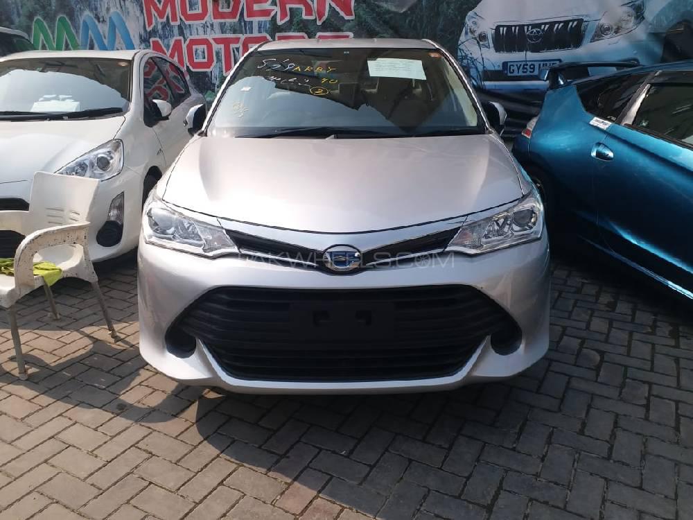Toyota Corolla Axio 2015 for Sale in Lahore Image-1