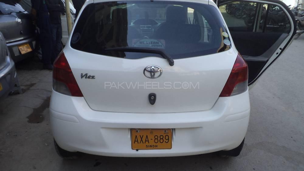 Toyota Vitz 2008 for Sale in Karachi Image-1