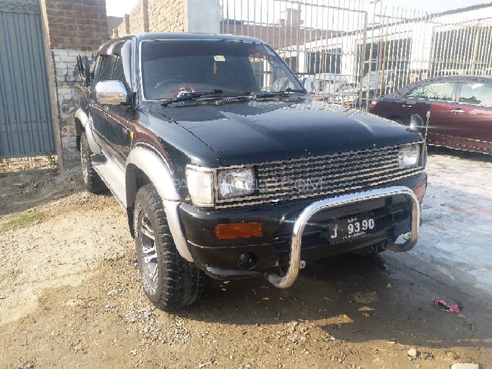 Toyota Hilux 1995 for Sale in Peshawar Image-1