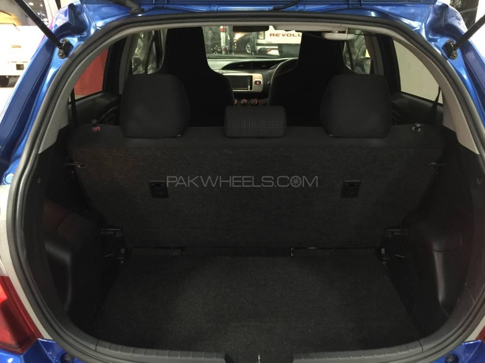 Toyota Vitz 2015 for Sale in Lahore Toyota Vitz 2015 for Sale in Lahore Image-17