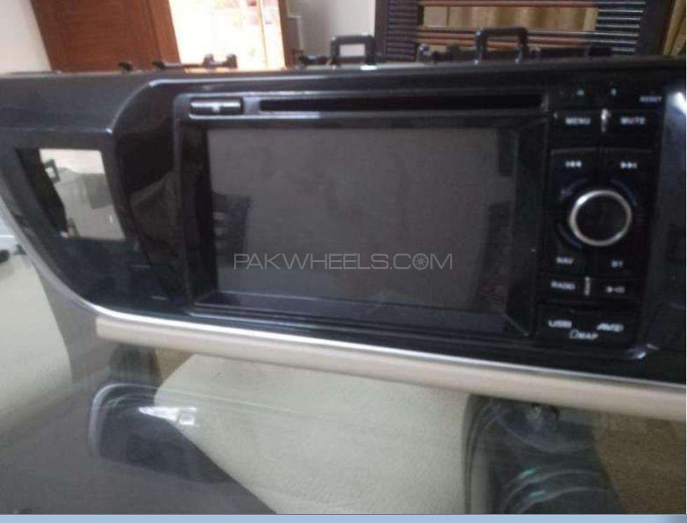 Toyota Altis Genuine Multimedia LCD With Navigation Image-1