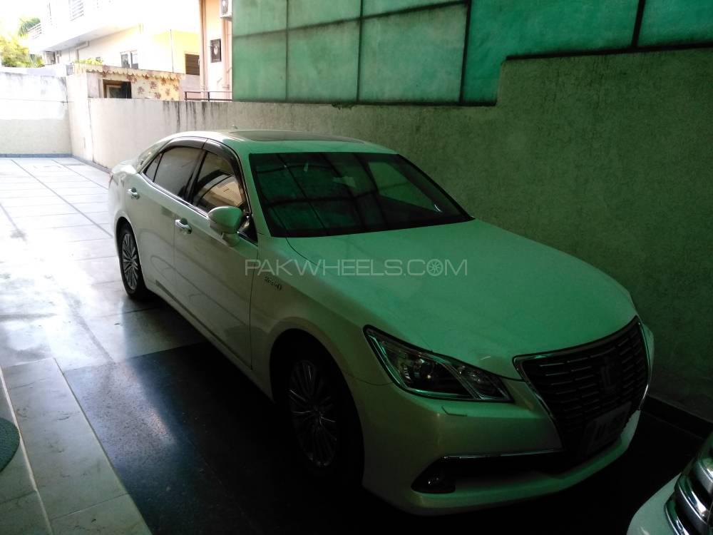 Toyota Crown 2014 for Sale in Islamabad Image-1