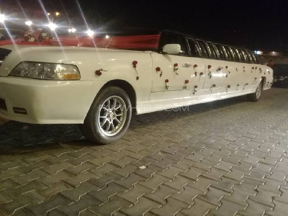 Lincoln Other 2005 for Sale in Islamabad Image-1