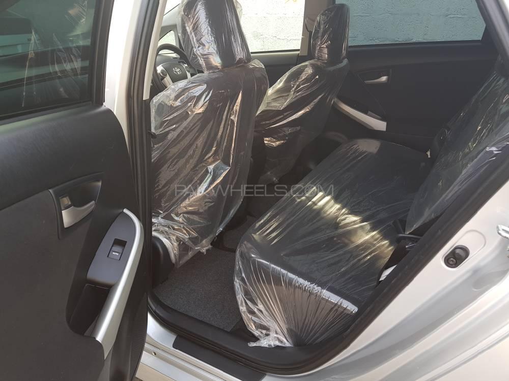 Toyota Prius 2015 for Sale in Islamabad Toyota Prius 2015 for Sale in Islamabad Image-9