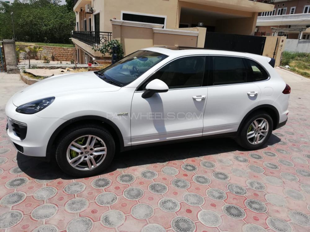 Porsche Cayenne 2015 for Sale in Islamabad Image-1