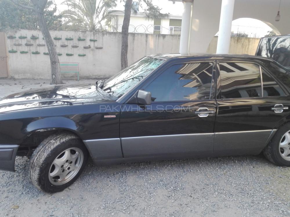 Mercedes Benz E Class E200 1986 for sale in Abottabad ...
