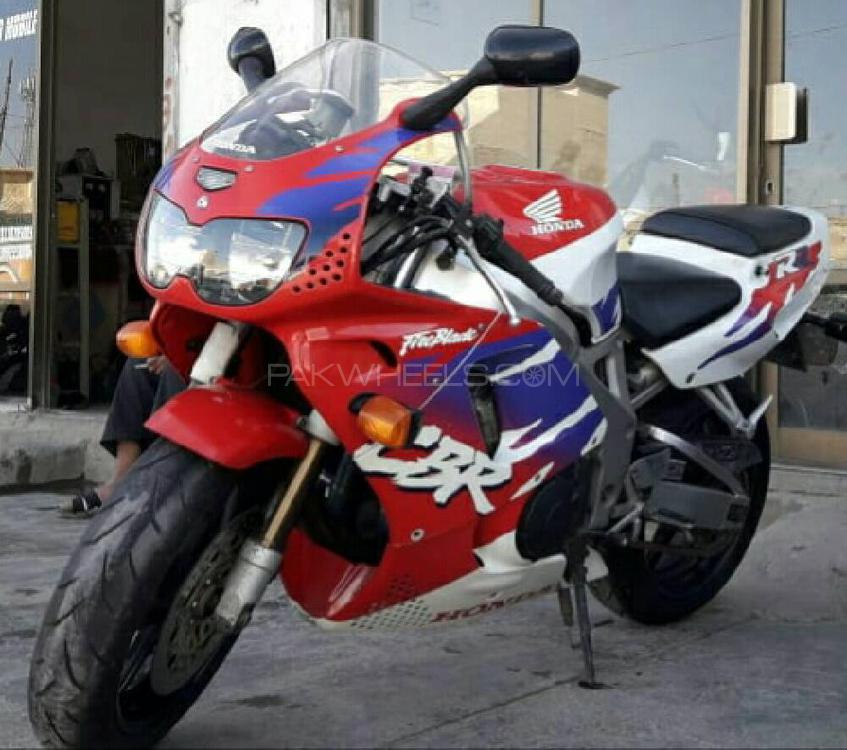 Honda CBR 1000RR 2000 for Sale Image-1