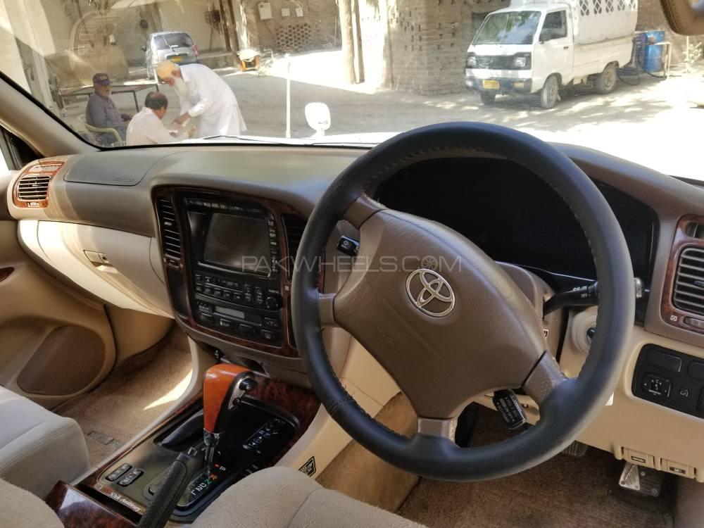 Toyota Land Cruiser 2002 for Sale in Karachi Image-1