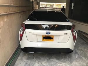 Toyota Prius 2017 Cars For In Stan Pakwheels Toyota Prius 2017 For In Abad