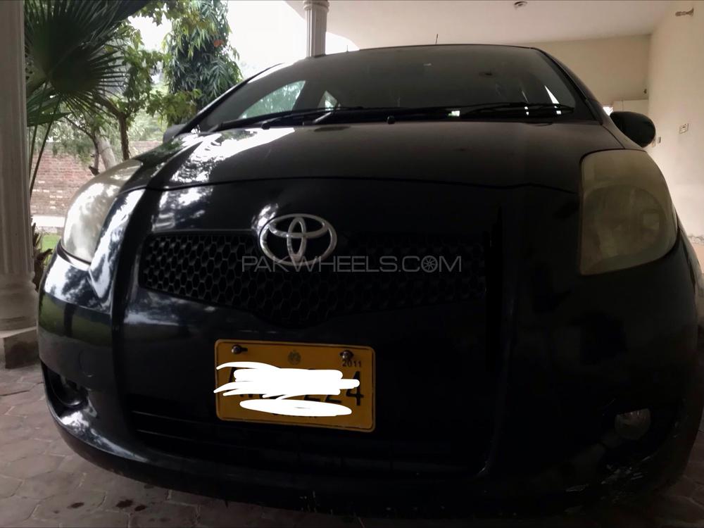 Toyota Yaris 2006 for Sale in Pir mahal Image-1