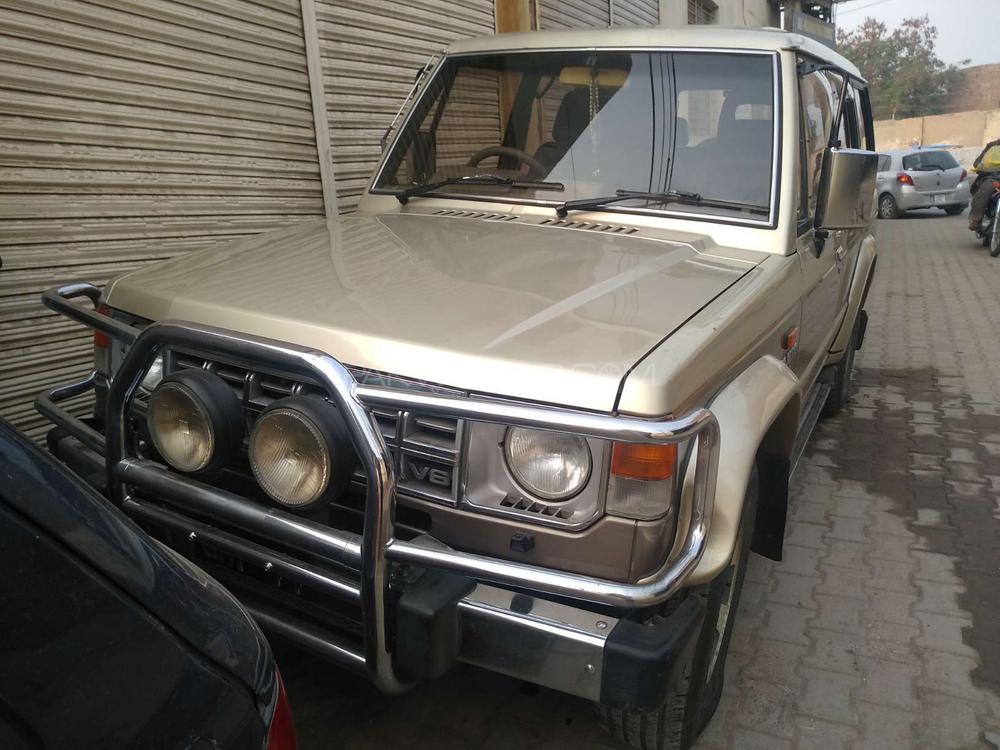 Mitsubishi Pajero 1990 for Sale in Multan Image-1
