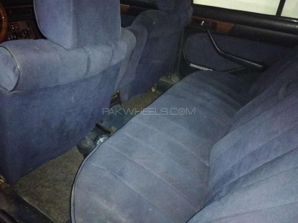 Mercedes Benz S Class 1982 for Sale in Lahore Mercedes Benz S Class 1982 for Sale in Lahore Image-8