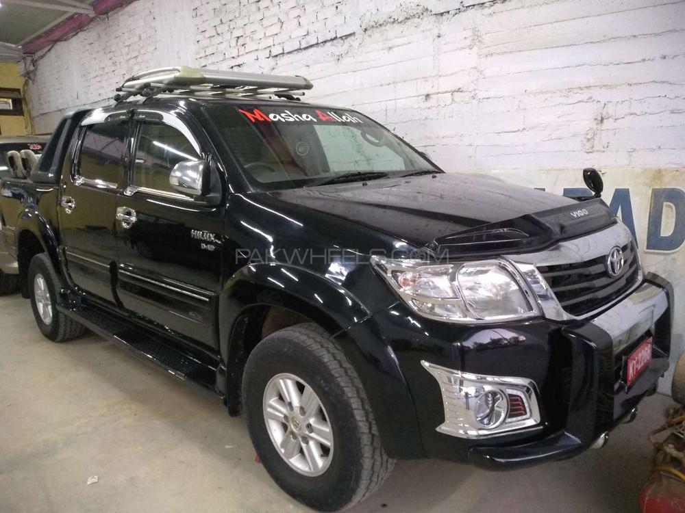 Toyota Hilux 2014 for Sale in Hyderabad Image-1