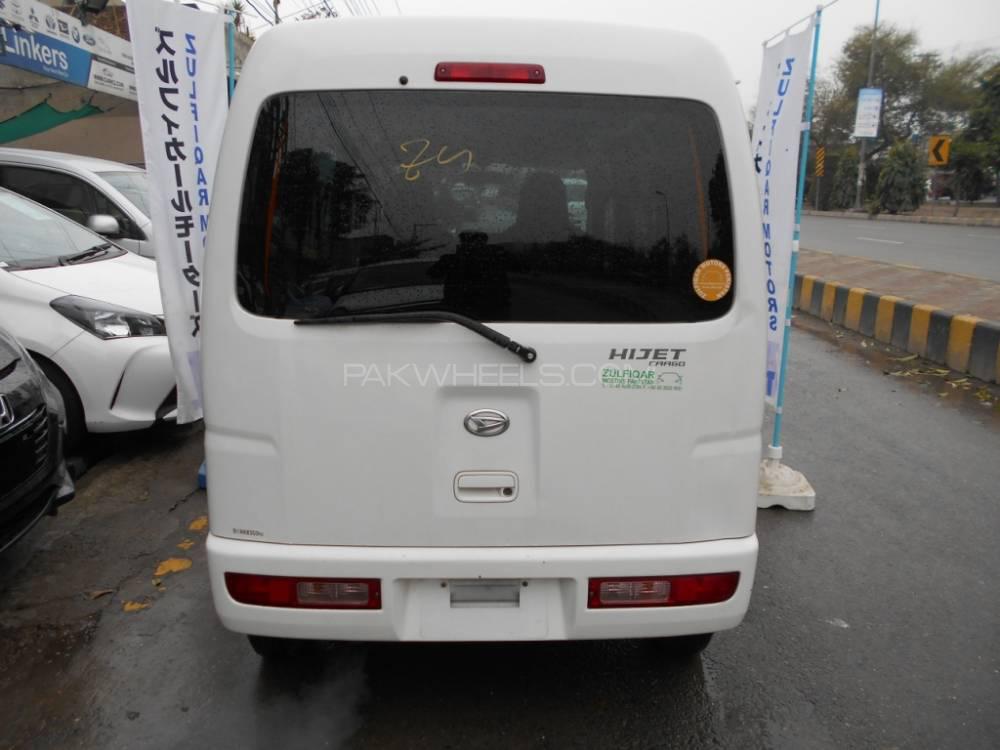 ڈائیہاتسو ہائی جیٹ 2013 for Sale in لاہور ڈائیہاتسو ہائی جیٹ 2013 for Sale in لاہور Image-6