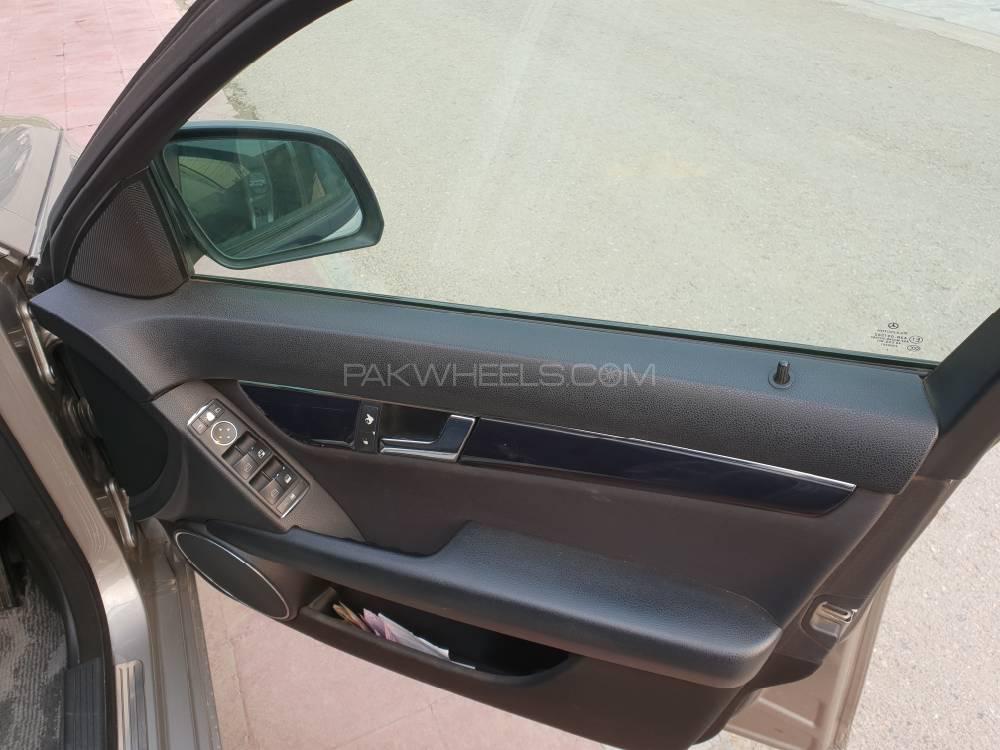 مرسڈیز بینز سی کلاس 2007 for Sale in لاہور مرسڈیز بینز سی کلاس 2007 for Sale in لاہور Image-7