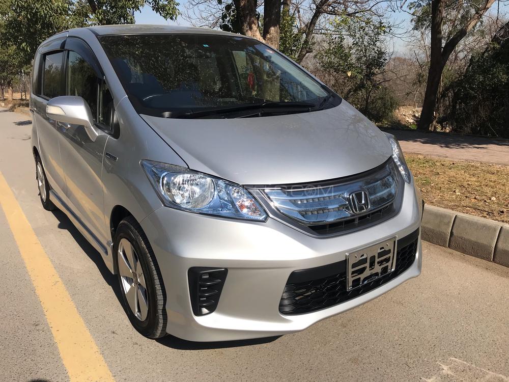 Honda Freed 2013 for Sale in Islamabad Image-1