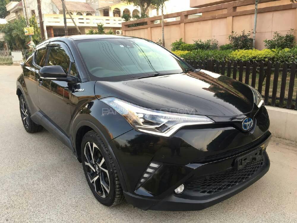 Toyota C Hr 1 8 Hybrid 2017 For In Karachi Pakwheels Toyota C Hr 1 8 Hybrid 2017
