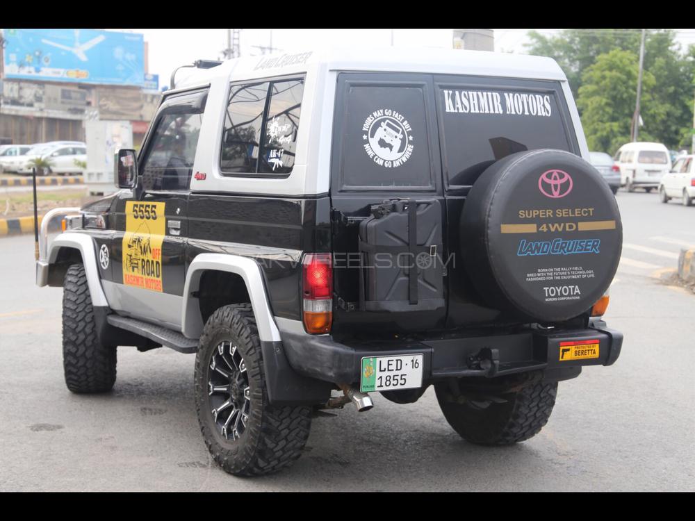 Toyota Land Cruiser 1990 for Sale in Lahore Toyota Land Cruiser 1990 for Sale in Lahore Image-4