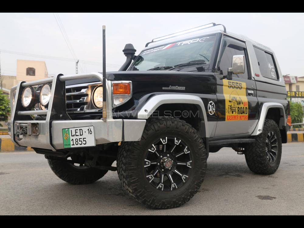 Toyota Land Cruiser 1990 for Sale in Lahore Toyota Land Cruiser 1990 for Sale in Lahore Image-2