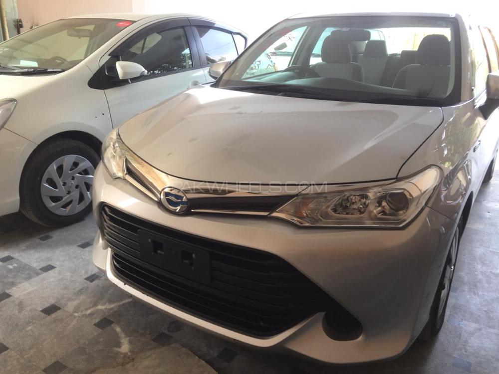Toyota Corolla Axio 2017 for Sale in Lahore Image-1
