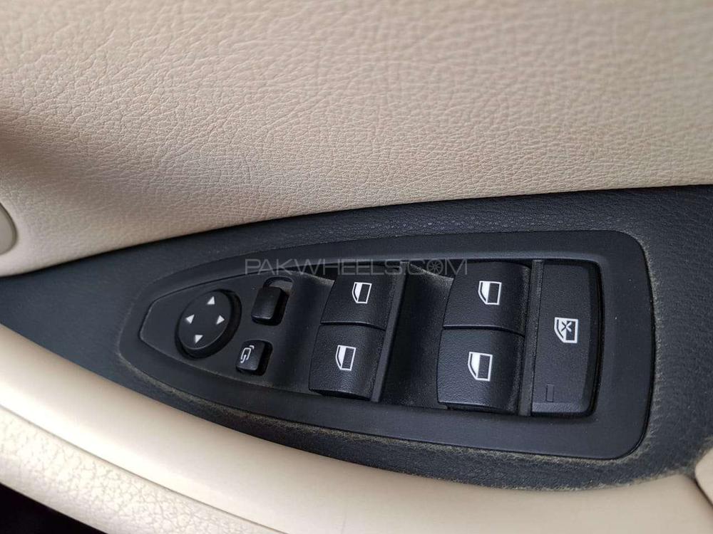 BMW X1 2017 for Sale in Karachi BMW X1 2017 for Sale in Karachi Image-6