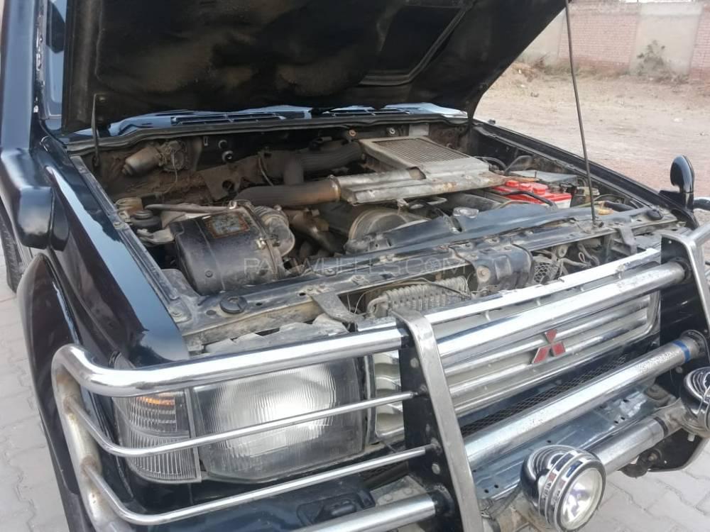 Mitsubishi Pajero 1993 for Sale in Multan Mitsubishi Pajero 1993 for Sale in Multan Image-7